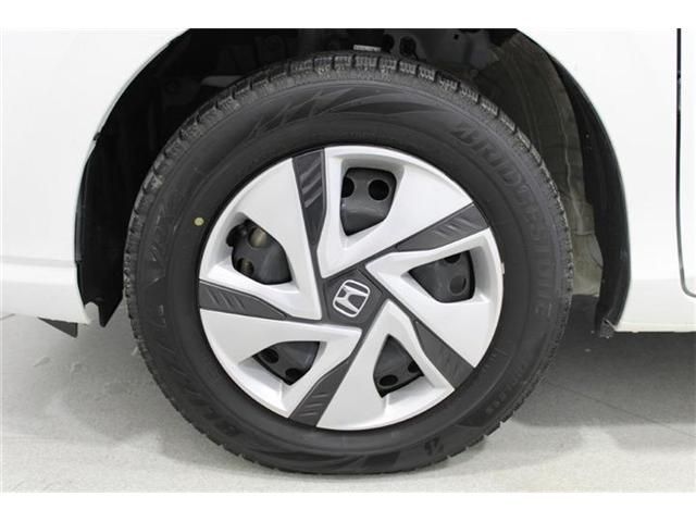 FREED plus HYBRID 4WD