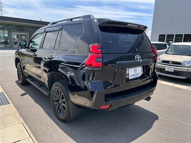 LANDCRUISER PRADO