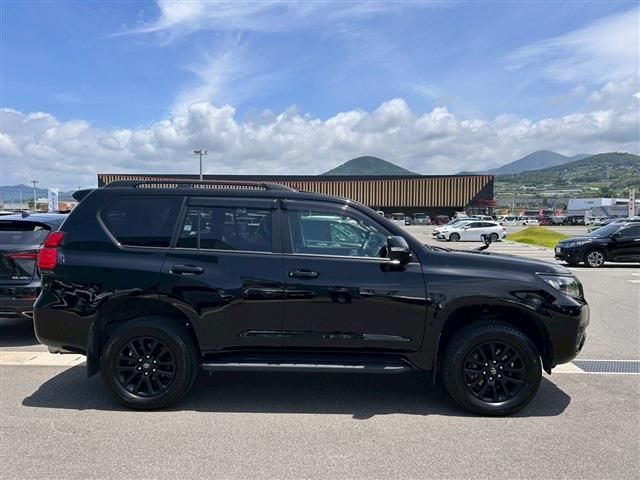 LANDCRUISER PRADO