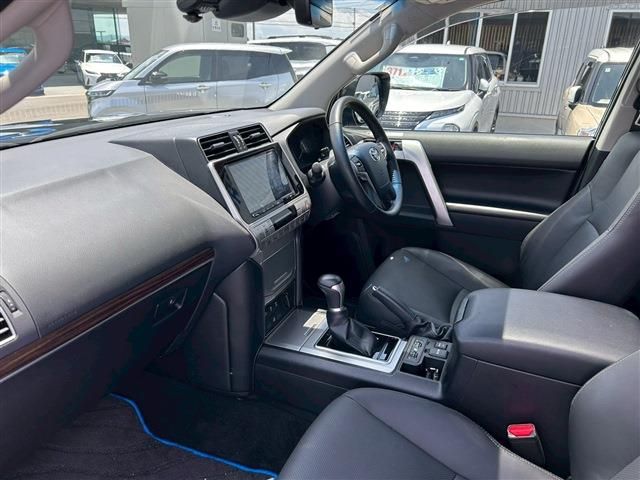 LANDCRUISER PRADO