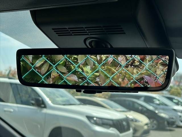 ALPHARD hybrid