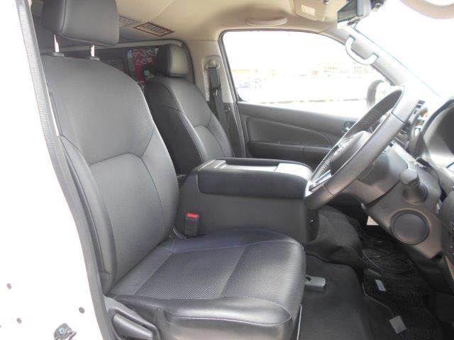 CARAVAN van 2WD