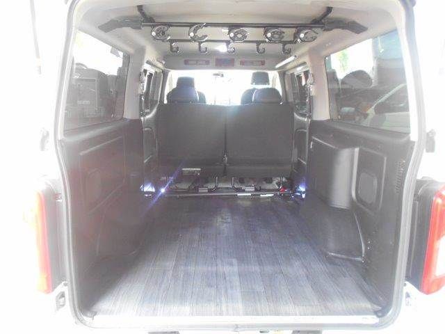 CARAVAN van 2WD