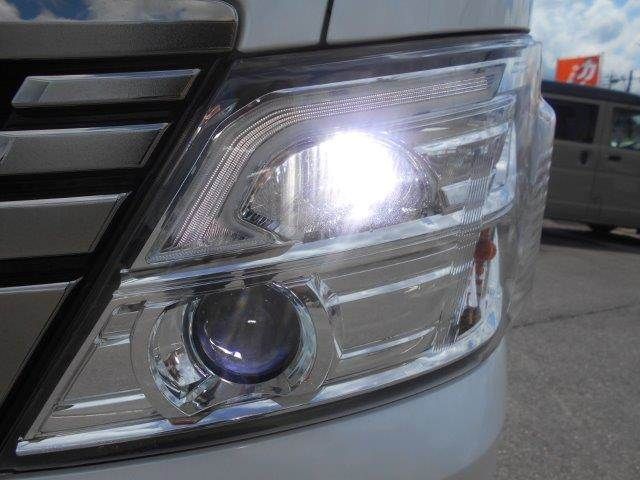 CARAVAN van 2WD