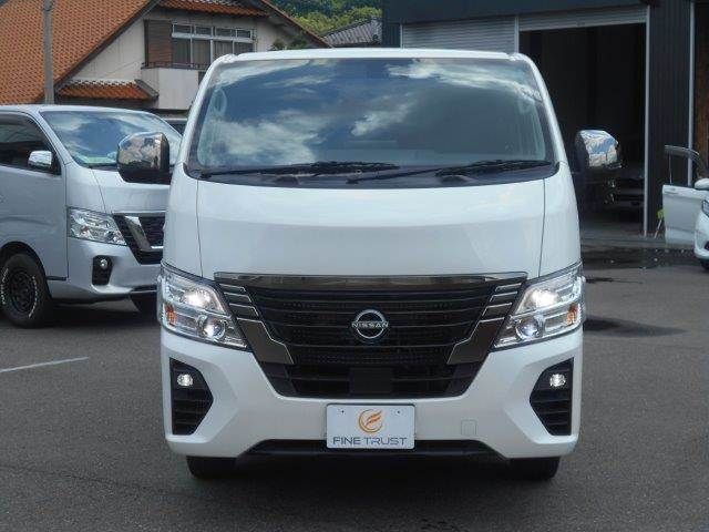 CARAVAN van 2WD