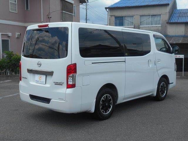 CARAVAN van 2WD