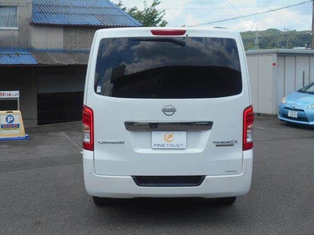 CARAVAN van 2WD