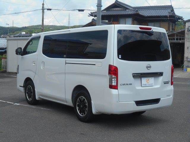 CARAVAN van 2WD