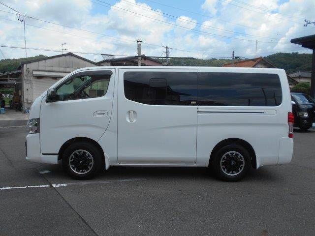 CARAVAN van 2WD