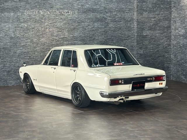 SKYLINE