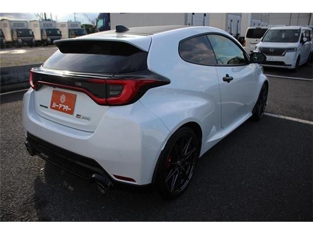 GR YARIS