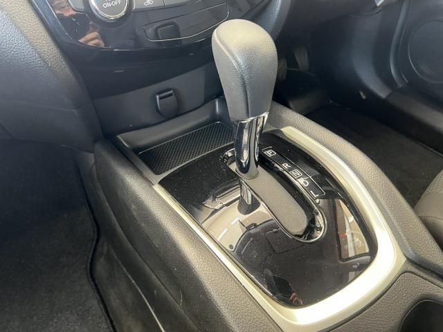X-TRAIL 2WD
