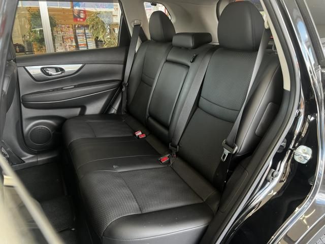 X-TRAIL 2WD