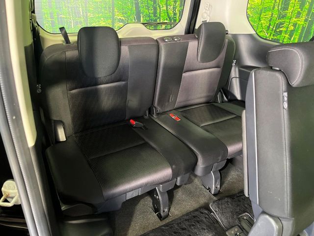 SERENA  S-HYBRID 4WD