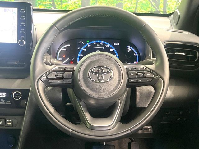 YARIS CROSS HYBRID