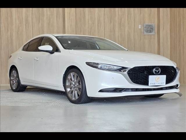 MAZDA3 SEDAN
