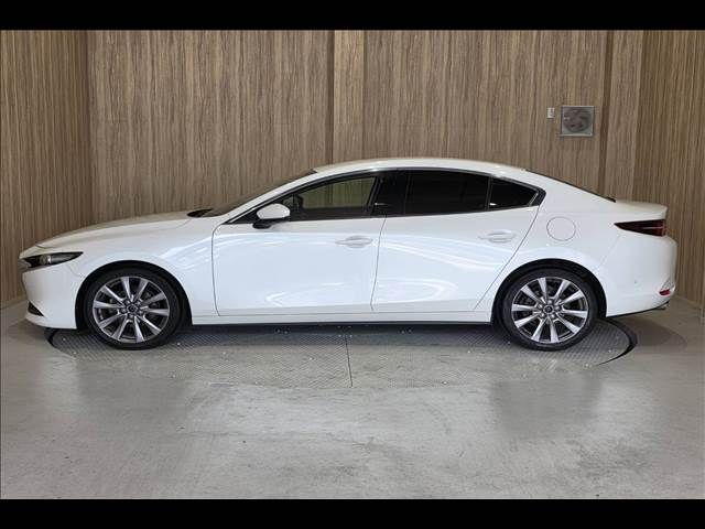 MAZDA3 SEDAN