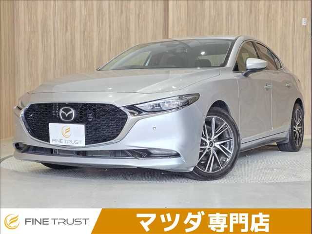 MAZDA3 SEDAN