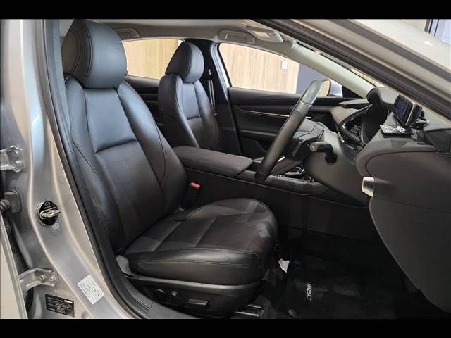 MAZDA3 SEDAN