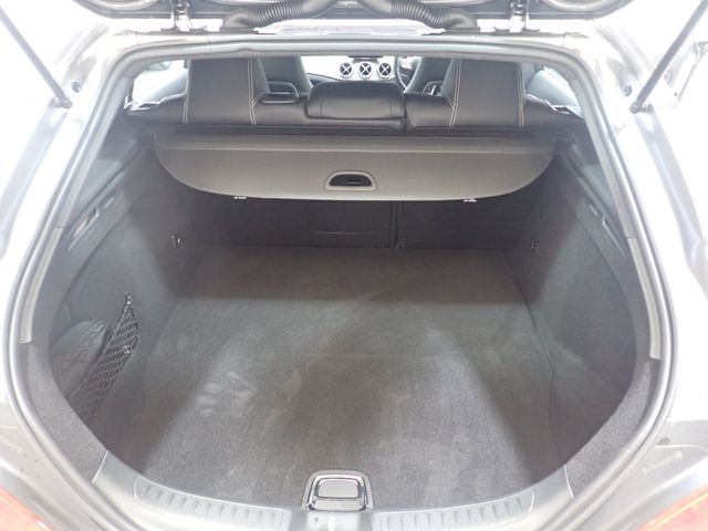 MERCEDES BENZ CLA Shooting Brake