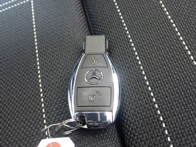 MERCEDES BENZ CLA Shooting Brake