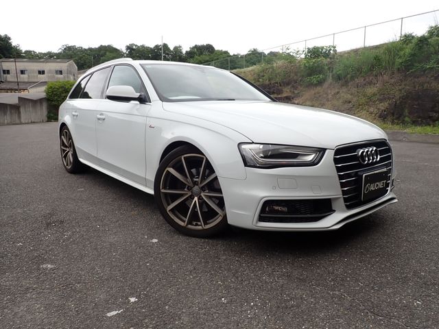 AUDI A4 AVANT