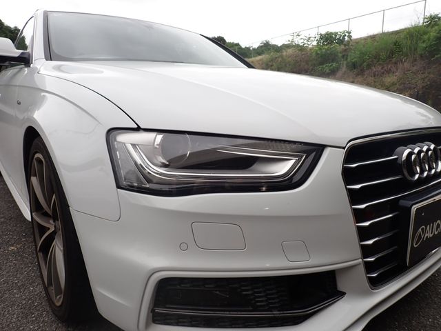AUDI A4 AVANT
