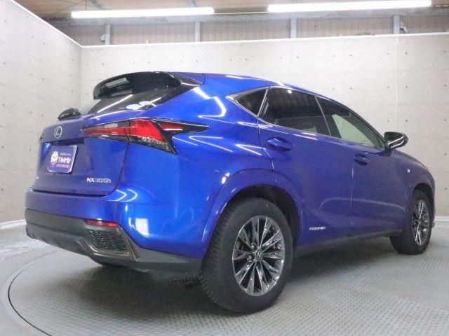 LEXUS NX300h