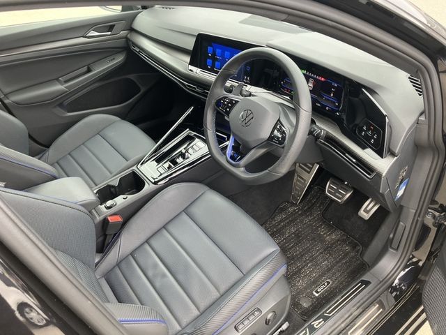 VOLKSWAGEN GOLF R