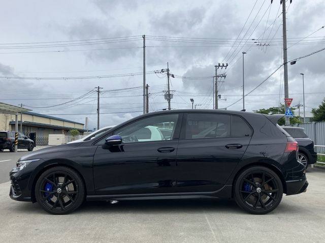 VOLKSWAGEN GOLF R