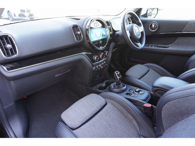 MINI COOPER D CROSSOVER