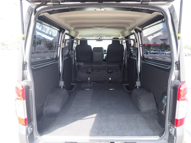 NV350 CARAVAN 1.2t