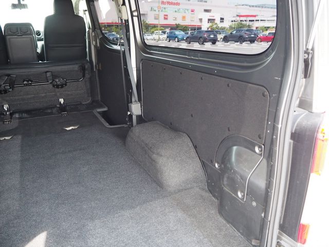 NV350 CARAVAN 1.2t