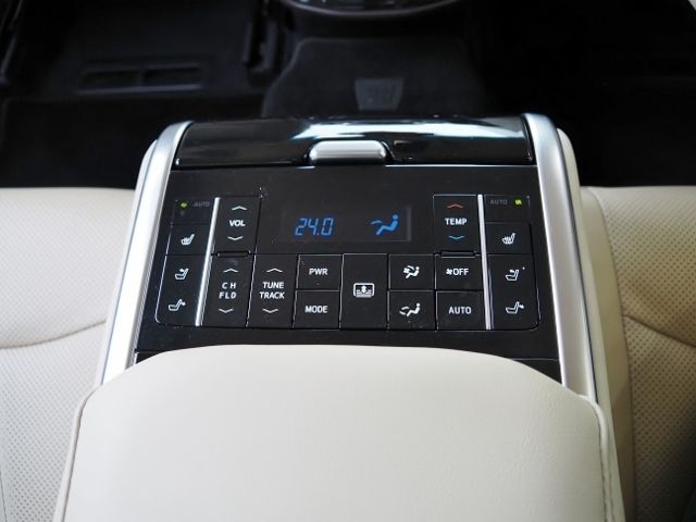 CROWN sedan hybrid 4WD