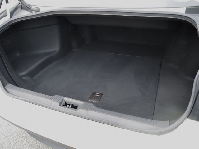 CROWN sedan hybrid 4WD