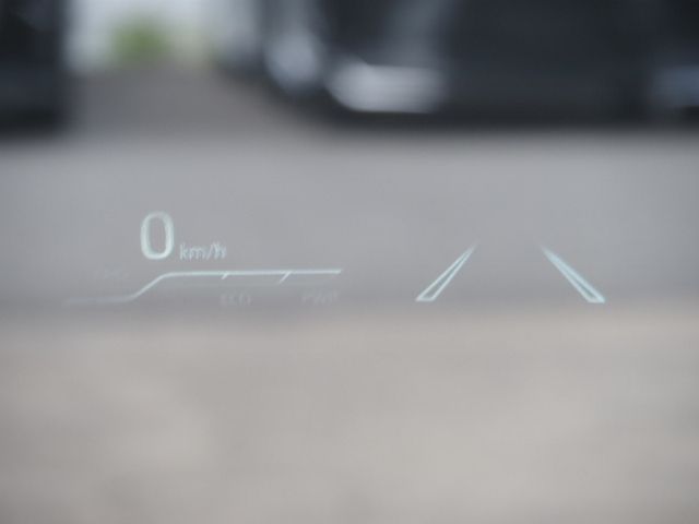 CROWN sedan hybrid 4WD