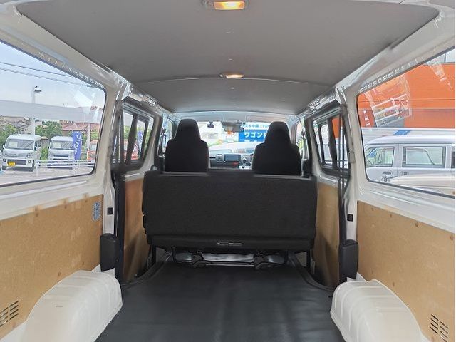 HIACE van 4WD