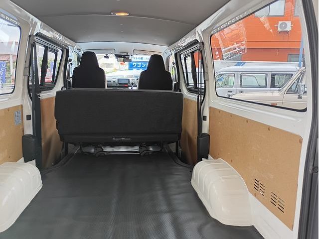 HIACE van 4WD