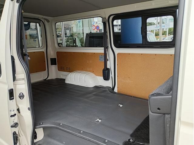 HIACE van 4WD