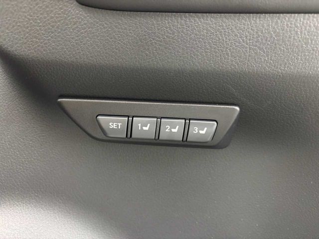 LEXUS NX300h