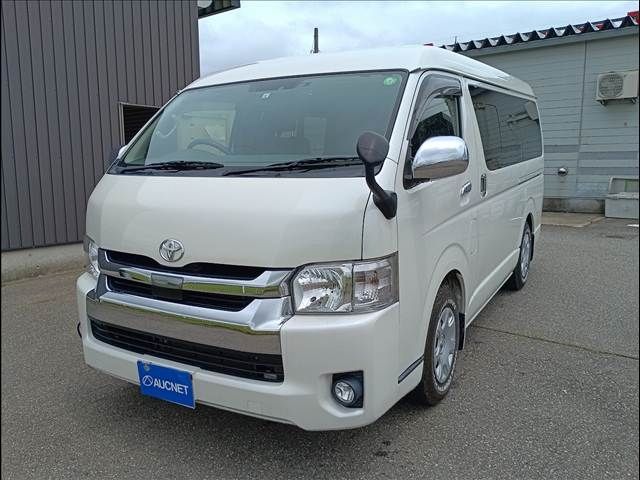 REGIUSACE van 4WD