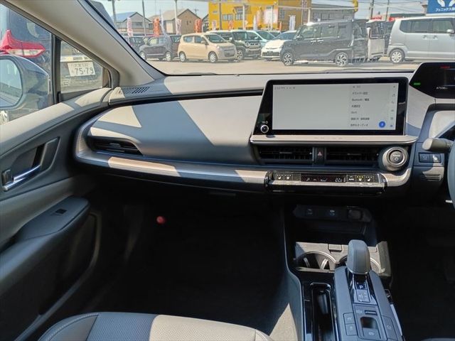 PRIUS 4WD