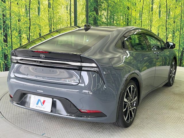 PRIUS PHV