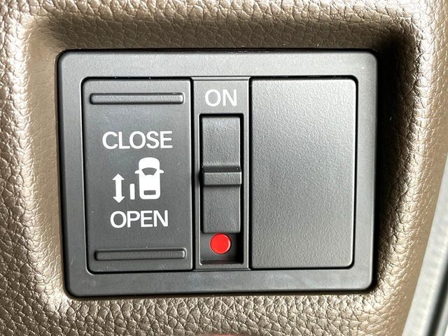 N BOX