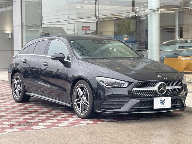 MERCEDES BENZ CLA Shooting Brake