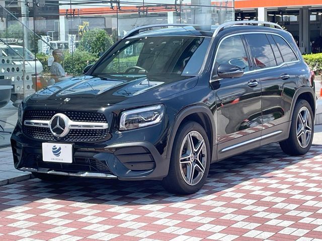 MERCEDES BENZ GLB