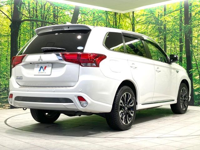 OUTLANDER PHEV