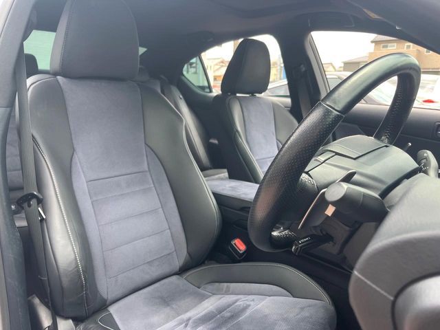 LEXUS IS300h