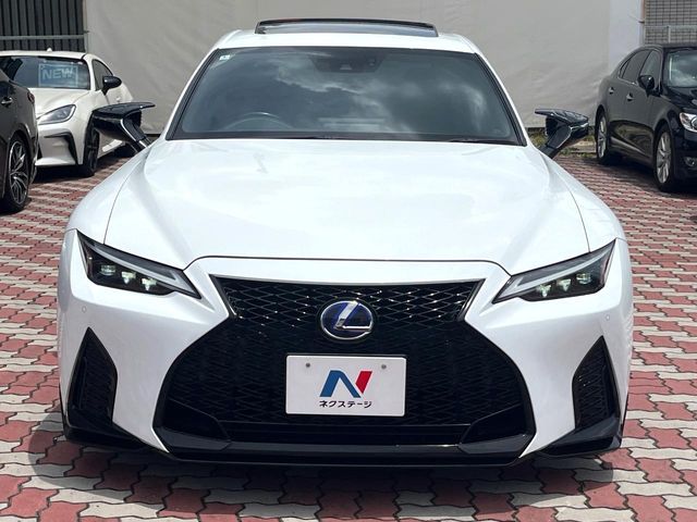 LEXUS IS300h