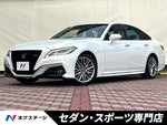CROWN sedan hybrid